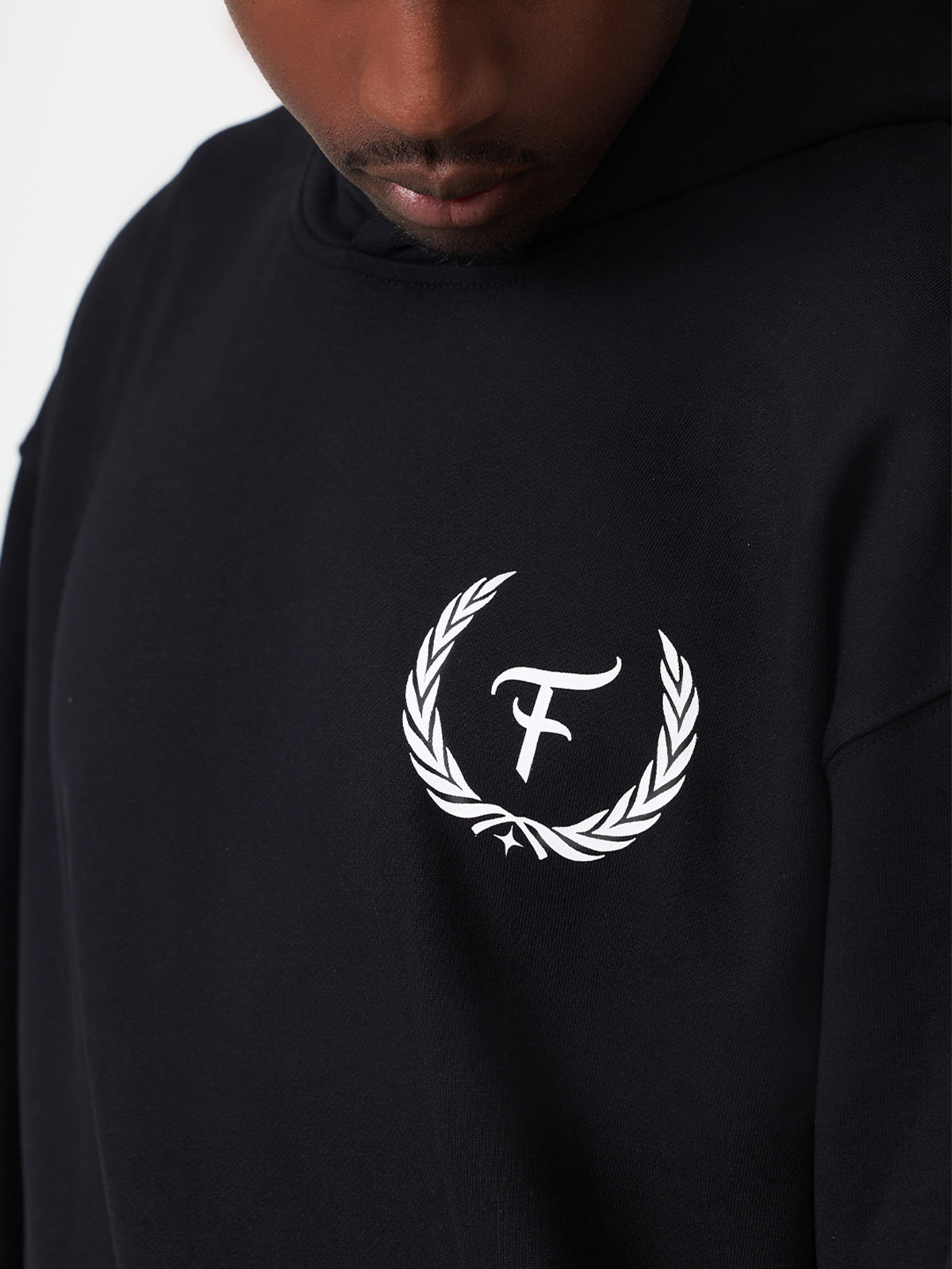 STAR HOODIE - BLACK